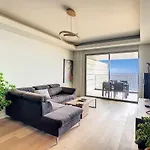 The Sea View By Lovelystay * Funchal (Madeira)