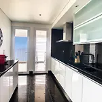 The Sea View By Lovelystay Apartamento