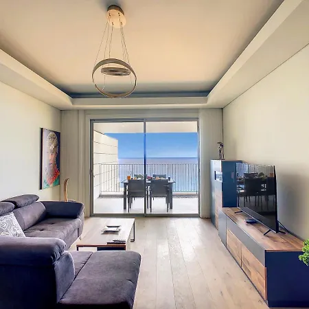 The Sea View By Lovelystay شقة فونشال