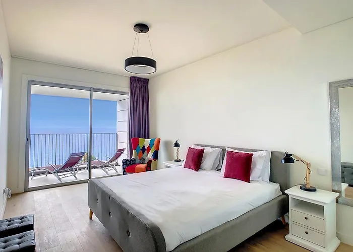 The Sea View By Lovelystay