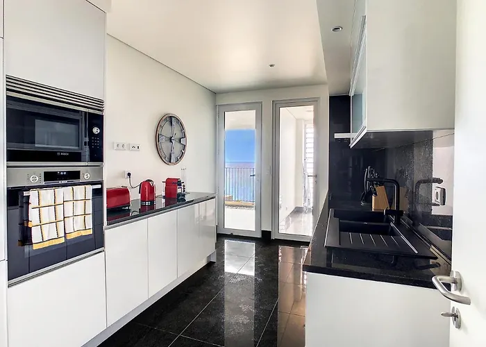 The Sea View By Lovelystay Appartement *