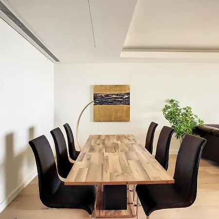 The Sea View By Lovelystay Apartman *